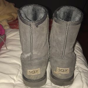Gray Ugg’s